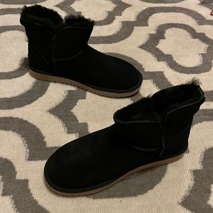 Kookaburra by Ugg Classic Mini Black Black Bootie 10